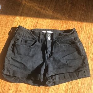 Juniors SO black midi shorts